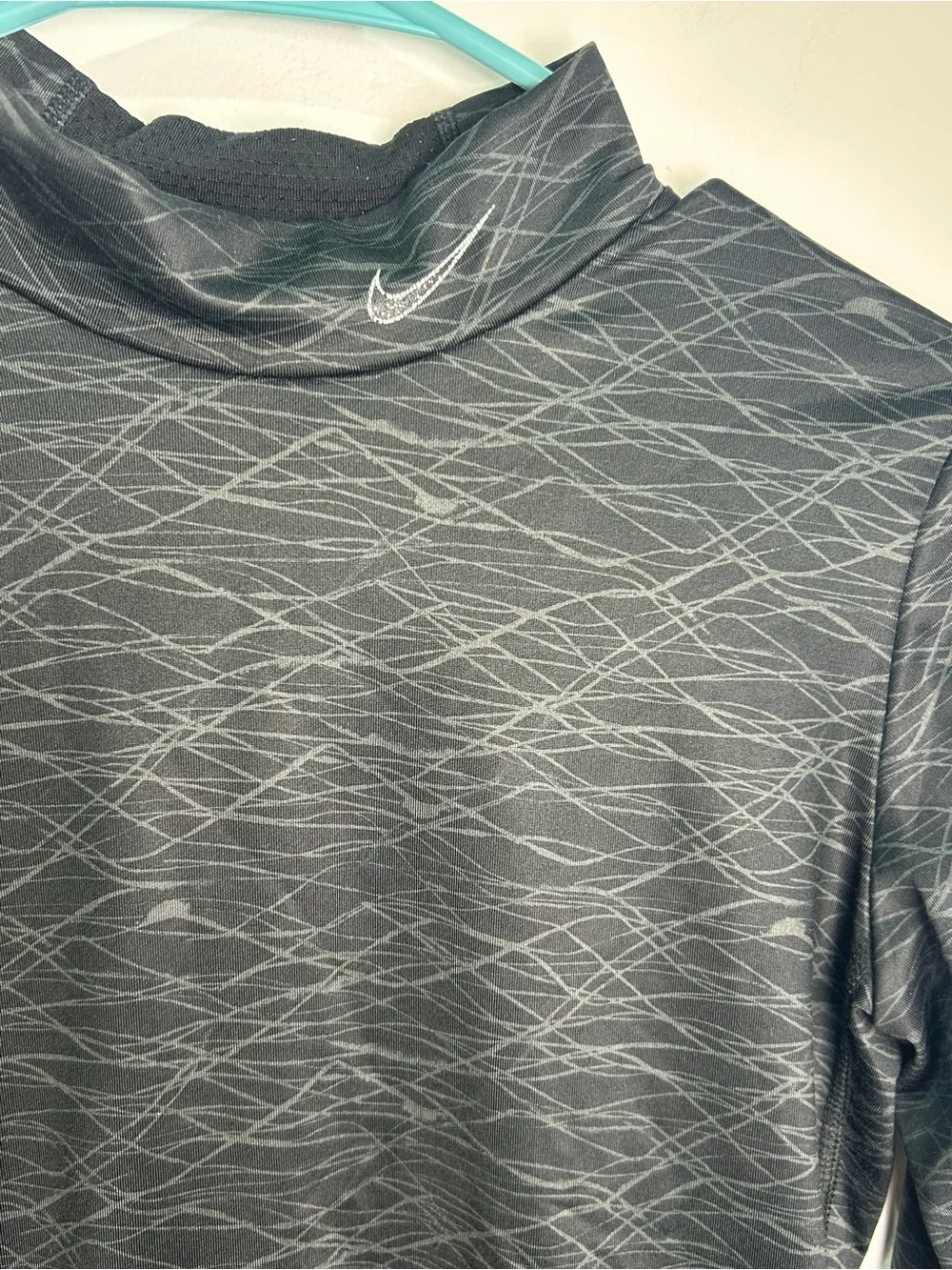Nike Black Patterned Long-Sleeve Dri-FIT Mock Neck Top